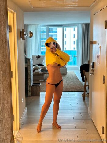 Full leaked Mia khalifa page private photo
