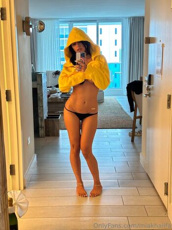 Full leaked Mia khalifa page private photo