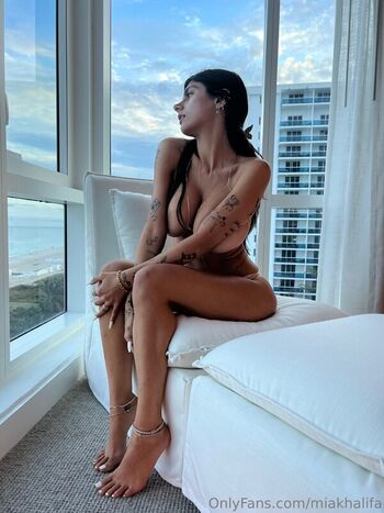 Full leaked Mia khalifa page private photo