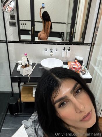 Full leaked Mia khalifa  page private photo
