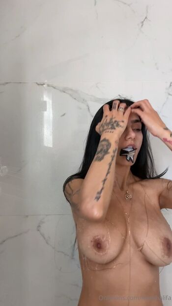 Full leaked Mia khalifa private photo