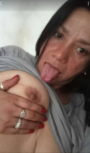Full leaked Mia khalifa private photo