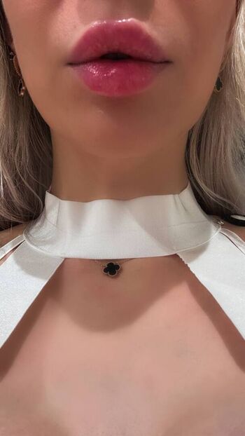 Full leaked Mia mi page private onlyfans photo