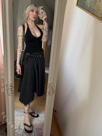 Full leaked Mia morgan private photo