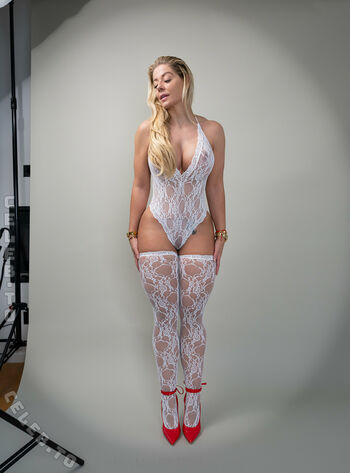 Full leaked Mia sand private onlyfans photo