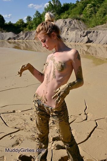 Full leaked Mia shy private photo