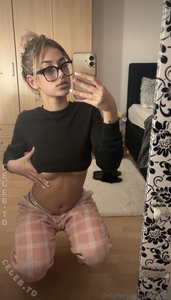 Full leaked Mia tiel private onlyfans photo