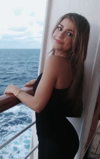 Full leaked Mia volpi private onlyfans photo