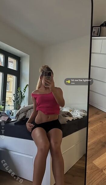 Full leaked Mia werner private photo