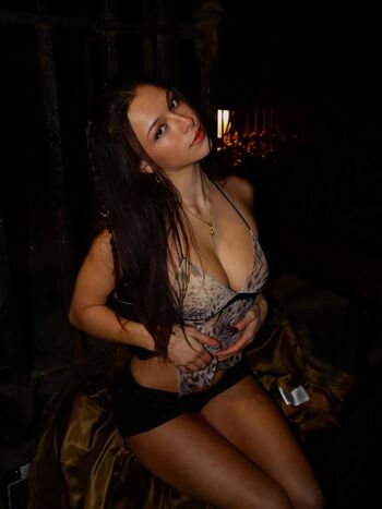 Full leaked Mia wynn page private onlyfans photo