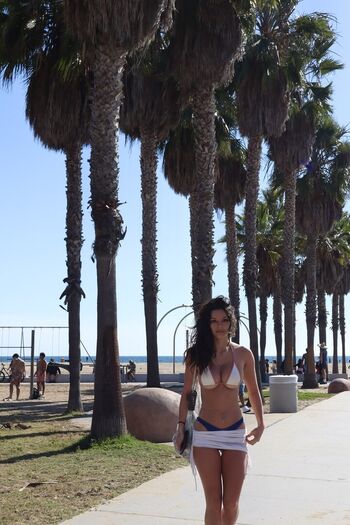 Full leaked Mia wynn private onlyfans photo