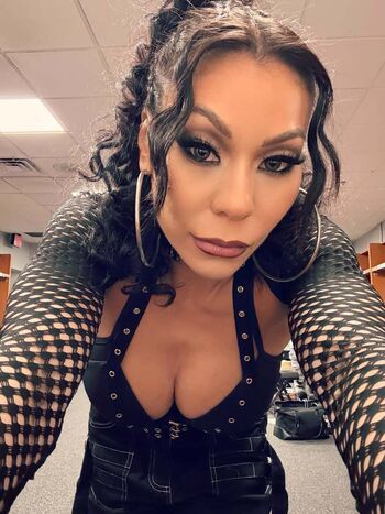 Mia Yim