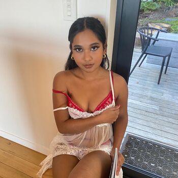 Full leaked Mia z page private photo
