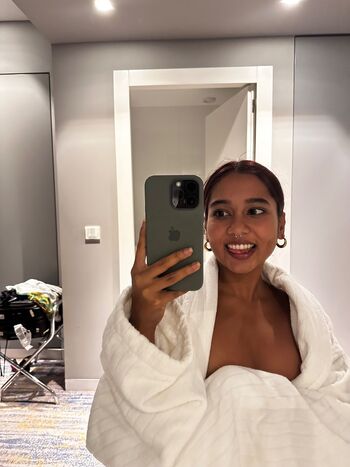 Full leaked Mia z page private photo