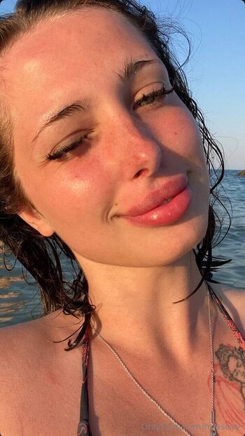 Full leaked Mia page private onlyfans photo