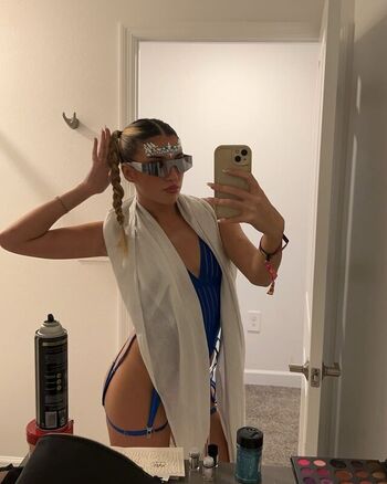 Full leaked Miaawardd private photo