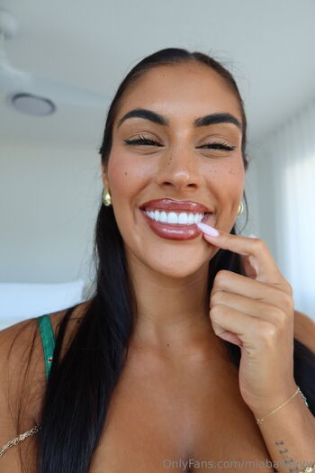 Full leaked Miabaileyyy  page private onlyfans photo