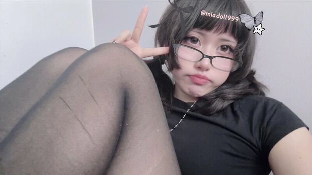Full leaked Miadoll private photo