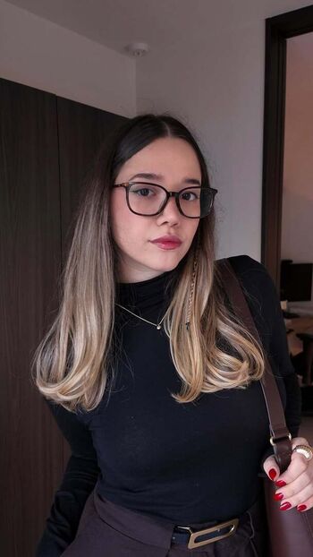 Full leaked Miafitz page private onlyfans photo