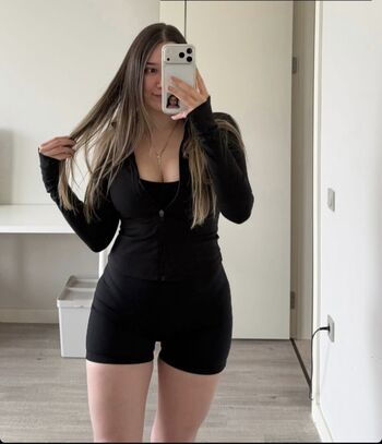 Full leaked Miafitz private onlyfans photo