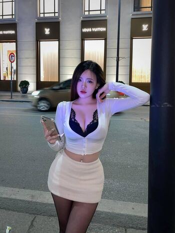 Full leaked Mianh private photo