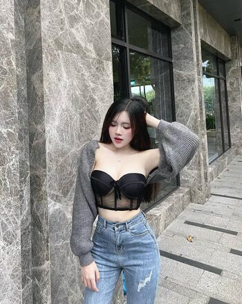 Full leaked Mianh private photo