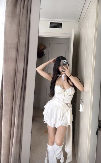 Full leaked Miaohuchi private onlyfans photo