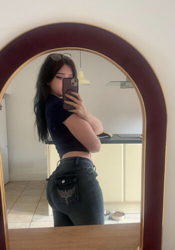 Full leaked Miaowiee private photo