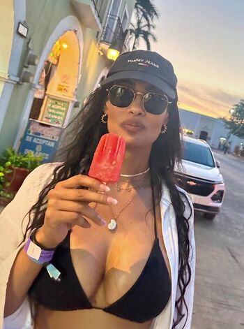 Full leaked Micaela reis page private photo
