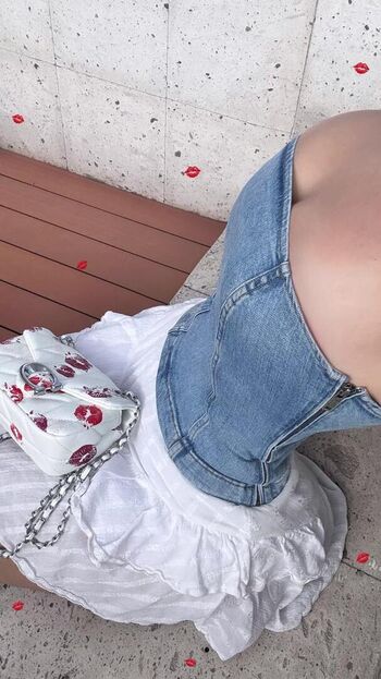 Full leaked Michcid private onlyfans photo