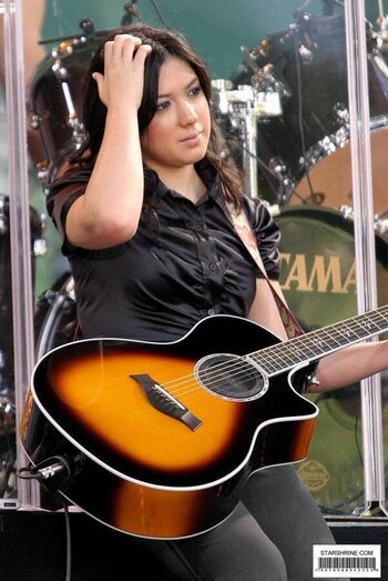 Full leaked Michelle branch private photo