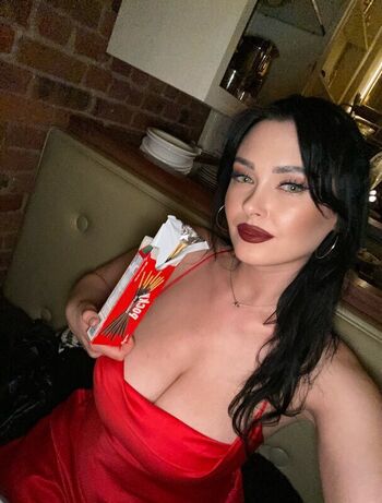 Full leaked Michelleyroo private photo