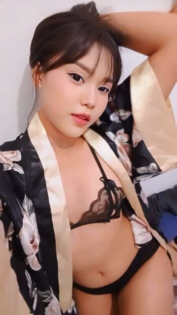 Full leaked Michikoo x private photo