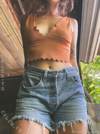 Full leaked Mickey page private onlyfans photo