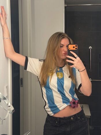 Full leaked Micol pontiero private photo