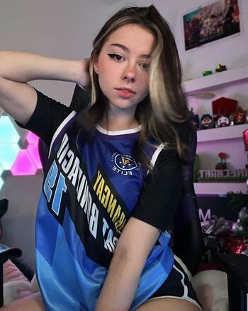 Full leaked Mictia private onlyfans photo