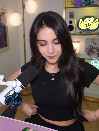 Full leaked Midna private photo
