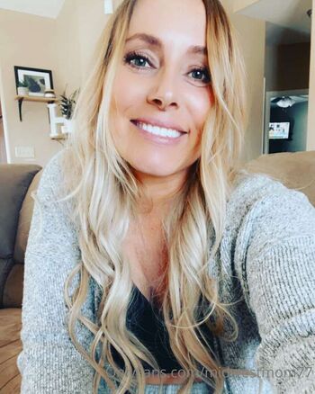Full leaked Midwest mom private photo