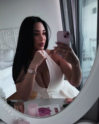 Full leaked Miiss chanel private photo