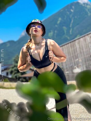 Full leaked Mika nox private photo