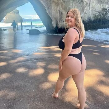 Full leaked Mikaela private onlyfans photo