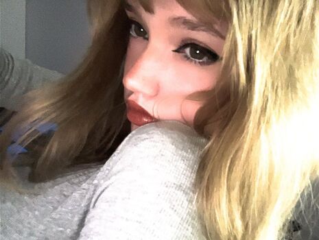 Full leaked Mikahhlynn private photo