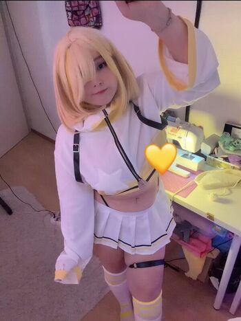 Full leaked Mikaiichan page private photo