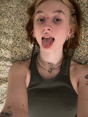 Full leaked Mikaww private onlyfans photo