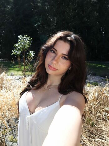 Full leaked Mikayla campinos private onlyfans photo