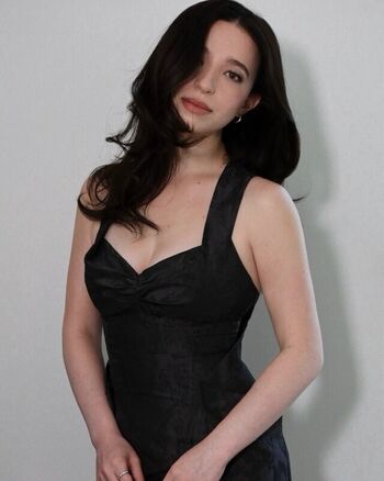 Full leaked Mikey madison private photo