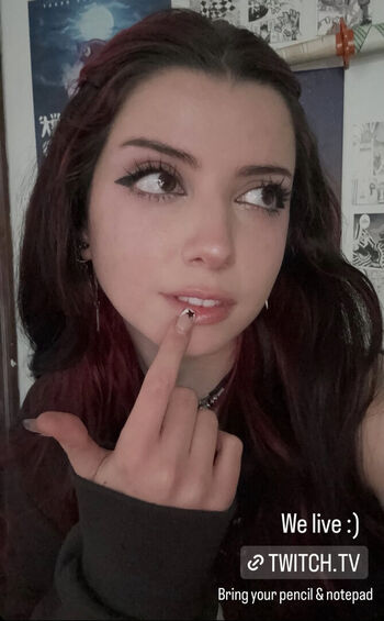 Full leaked Mikiexe page private photo