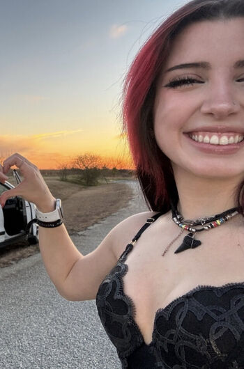 Full leaked Mikiexe page private photo