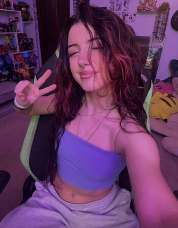 Full leaked Mikiexe page private photo