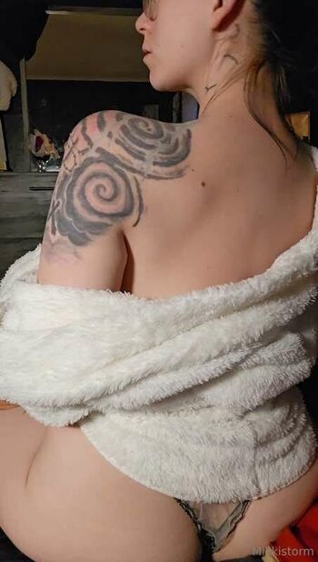 Full leaked Mikkistorm private photo